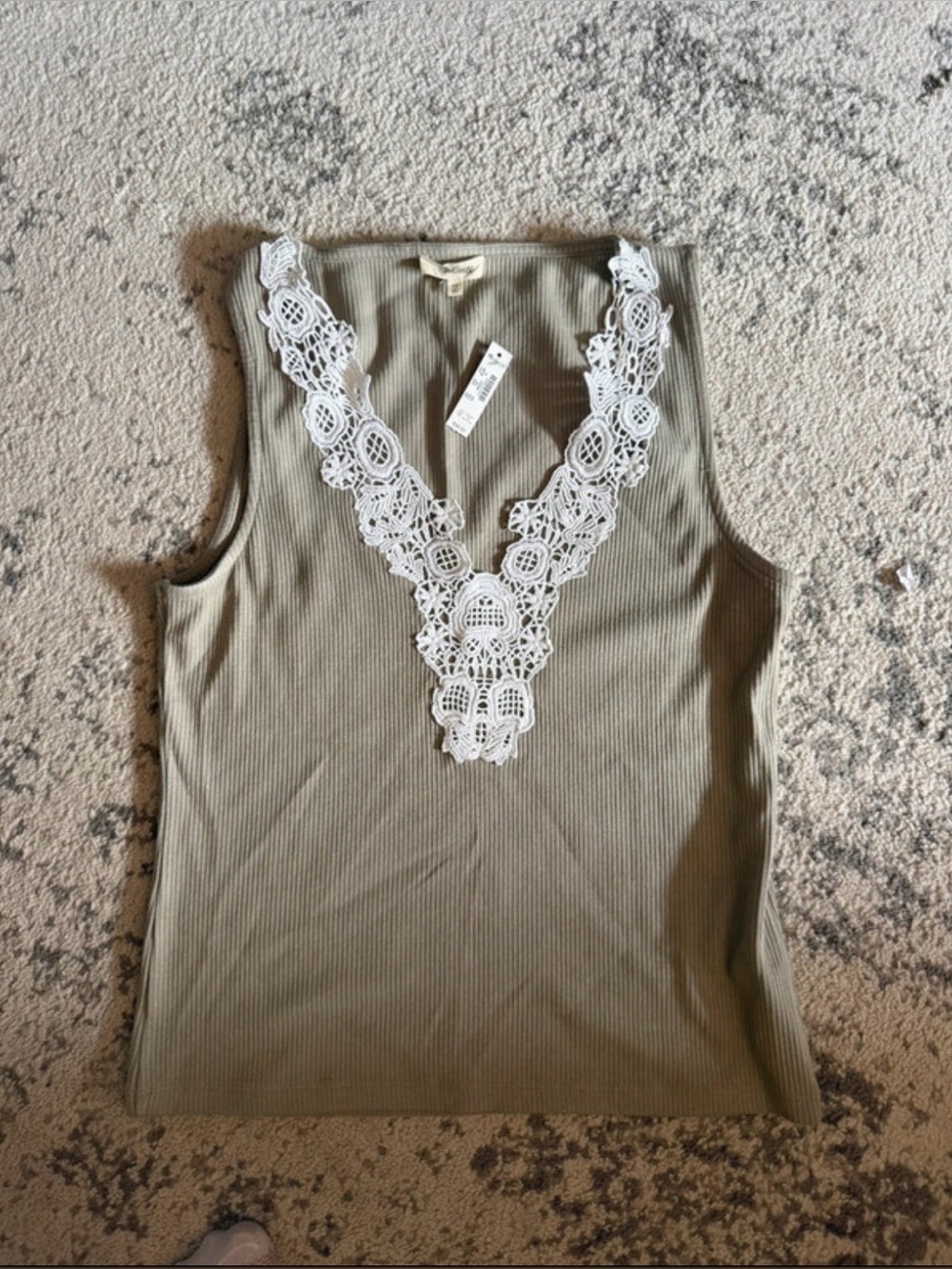 M127 // NWT Madewell lace embellished tank // XL